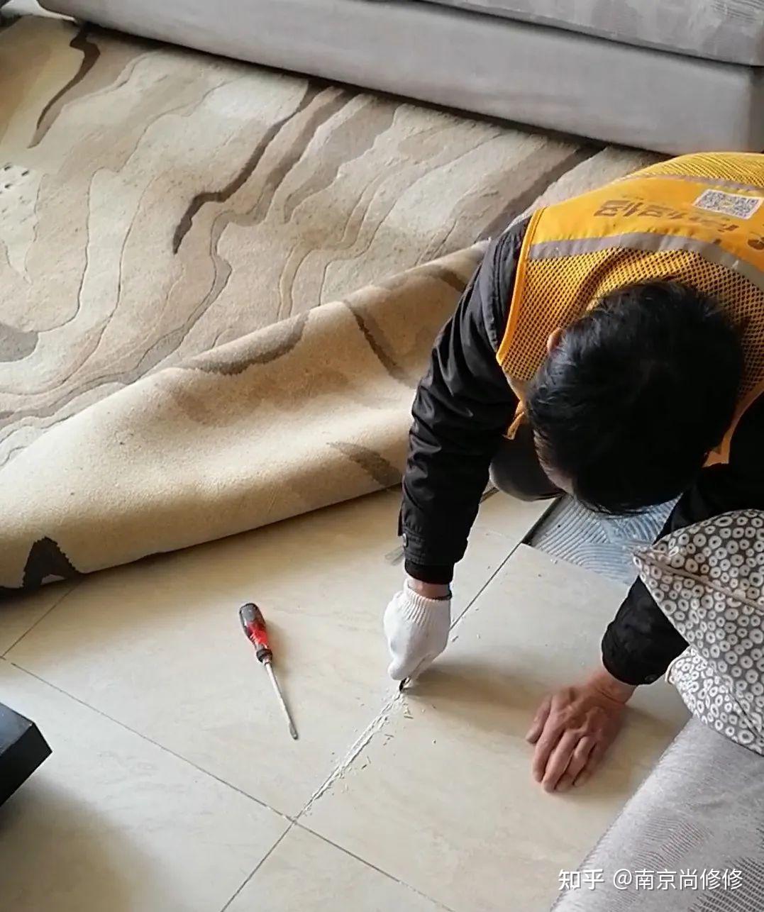 墙上的瓷砖坏了一块怎么换掉(墙上的瓷砖坏了一块怎么换掉视频) 墙上的瓷砖坏了一块怎么换掉(墙上的瓷砖坏了一块怎么换掉视频)