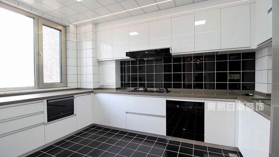 厨房墙壁砖起鼓怎么办(厨房墙壁砖起鼓怎么办图片)