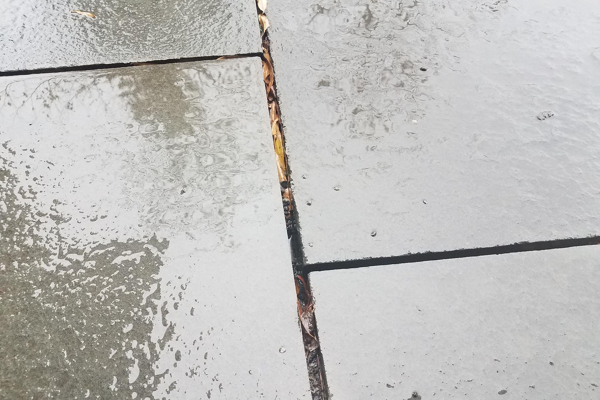 地瓷砖空鼓修补灌浆(地砖空鼓灌浆能解决问题吗)