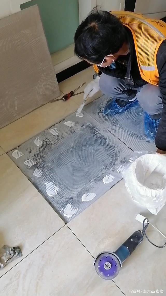 瓷砖空鼓最简单的修补方法视频(瓷砖空鼓最简单的修补方法视频讲解)