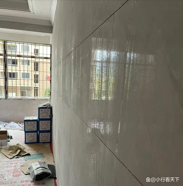 墙上瓷砖烂了一点边(瓷砖边烂了一点怎么办)