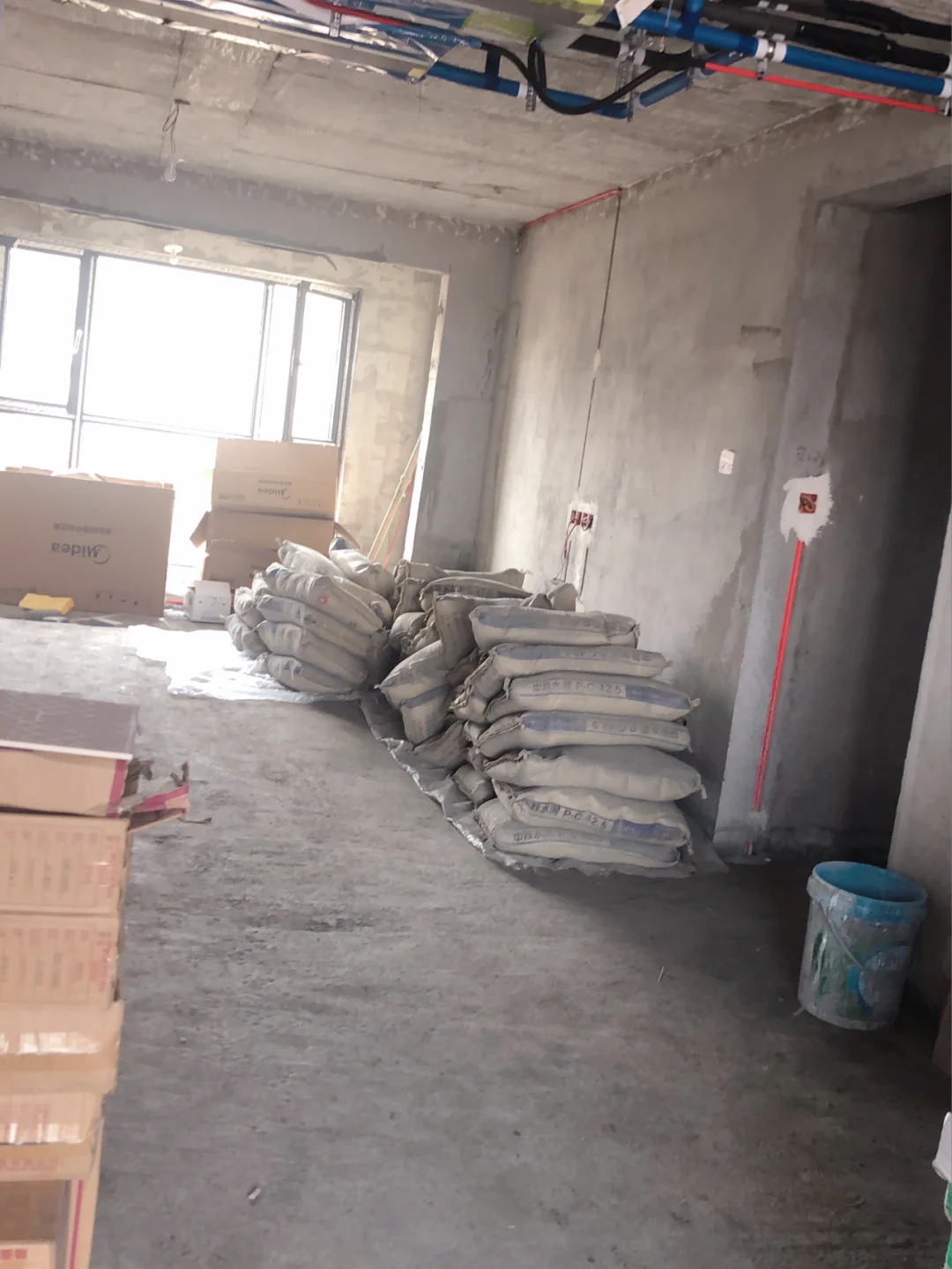 瓷砖师傅工钱多少钱一天